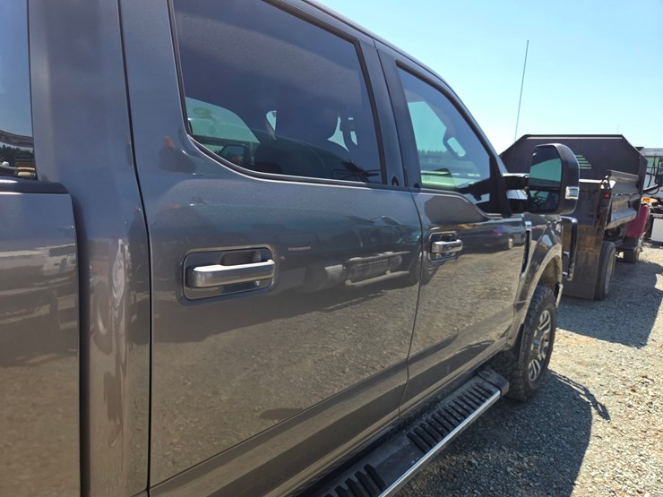 2020-ford-f250-image-18