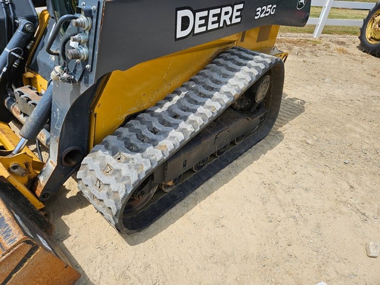 deere-325g-image-22