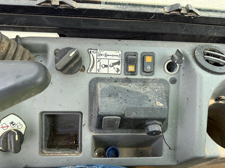 2022-bobcat-e50-image-24