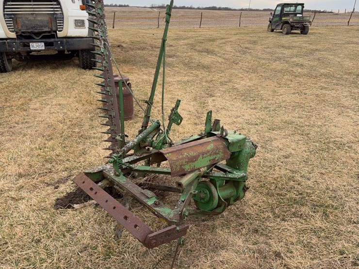 john-deere-sickle-bar-mower-image-1