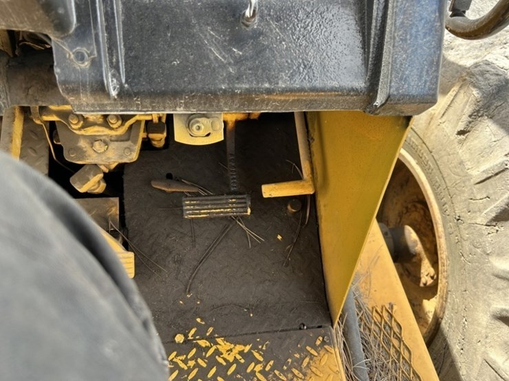 john-deere-740-image-24