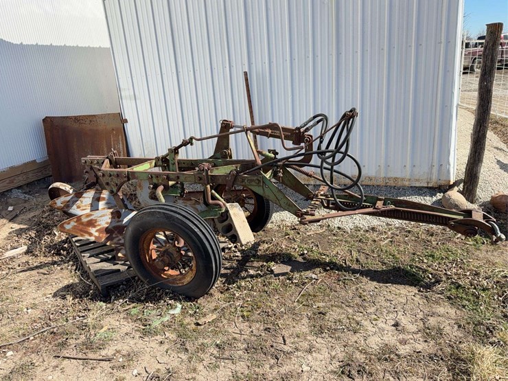john-deere-no.-44-pull-type-two-bottom-plow-image-4