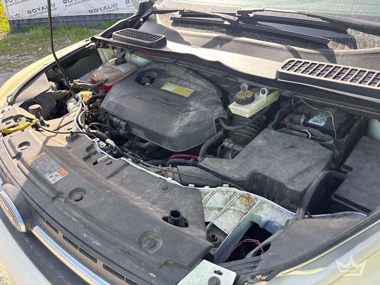 2013-ford-escape-image-8