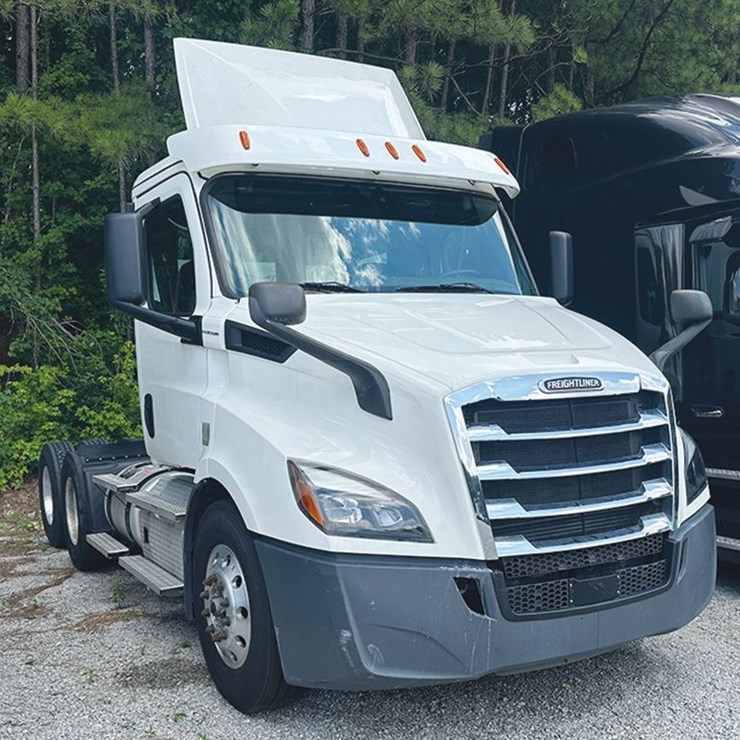 2023 FREIGHTLINER CASCADIA 116