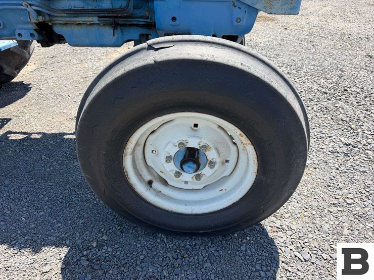 ford-tractor-image-18