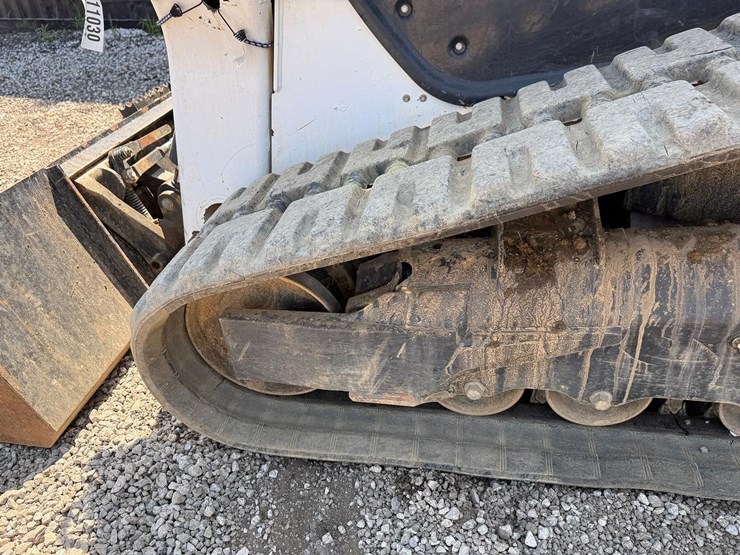 2022-bobcat-t76-image-17