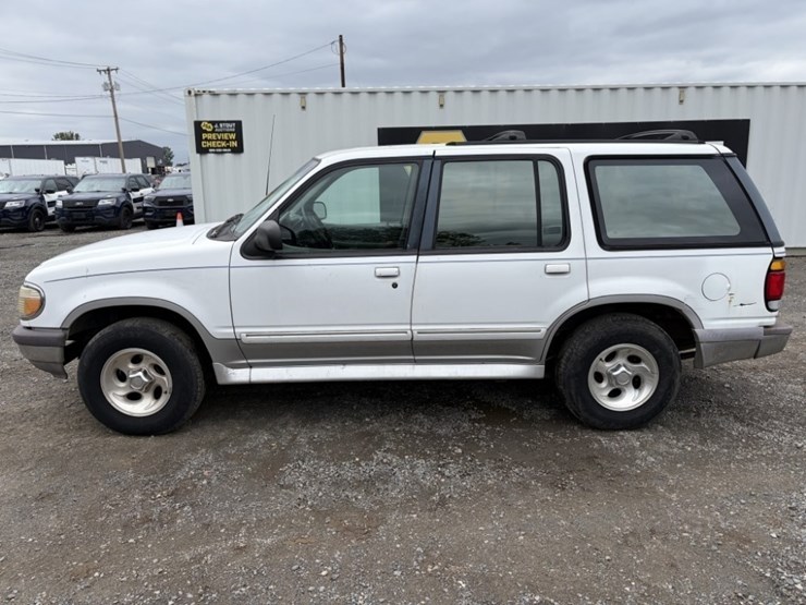 1996-ford-explorer-image-7