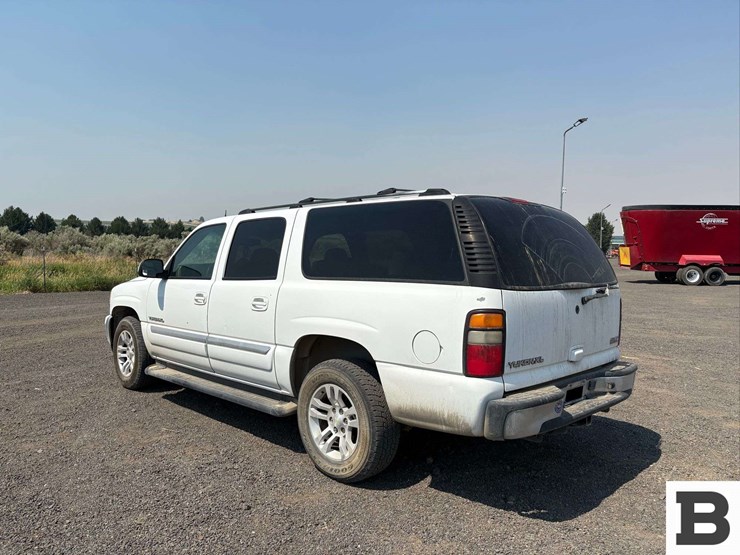 2005-gmc-yukon-xl-image-8