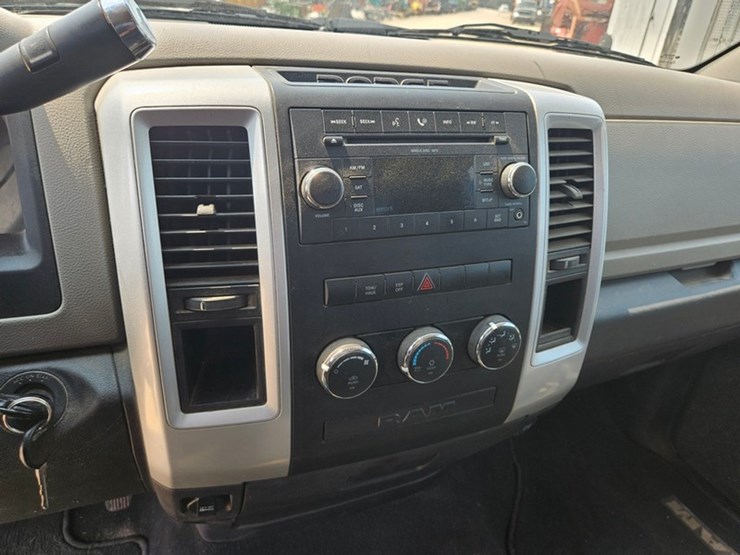 2009-dodge-1500-image-32