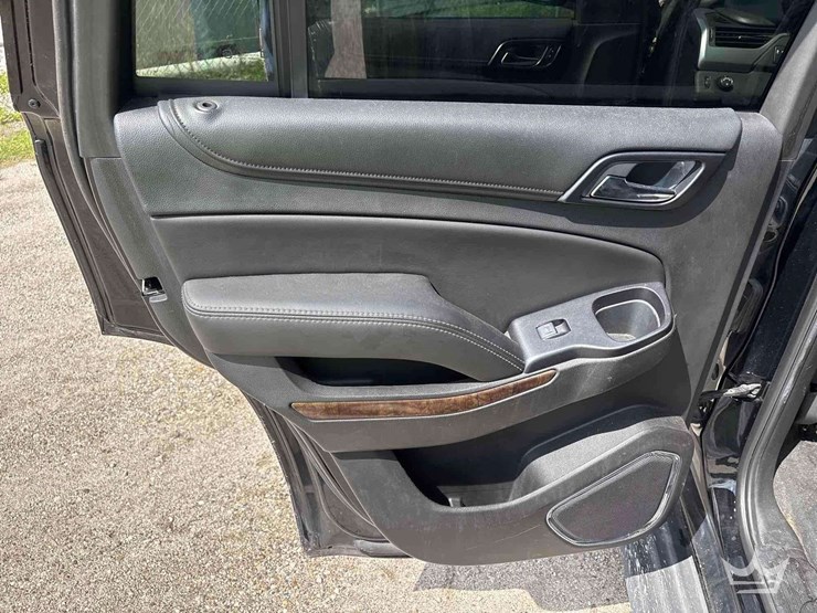 2018-chevrolet-tahoe-image-20