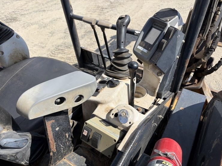 2013-deere-50g-image-28