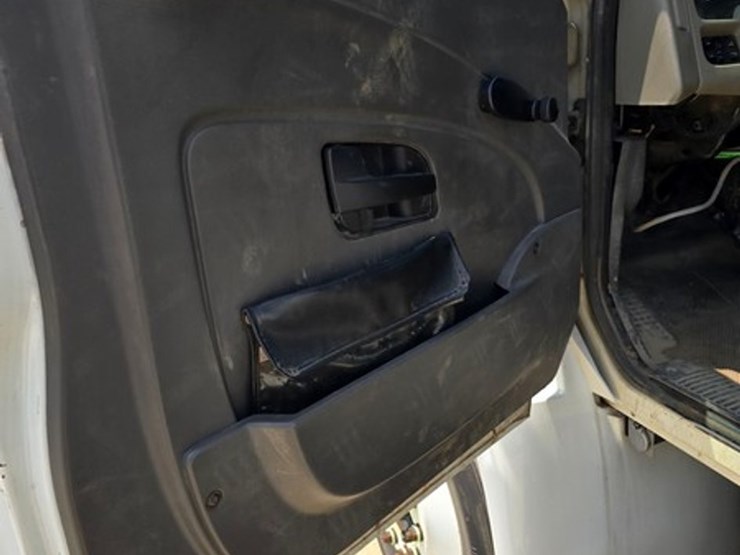 2009-international-durastar-4400-image-29