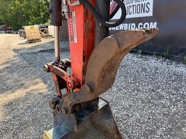 2017-kubota-kx040-4-image-9