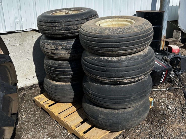 11l-15-tires-image-3