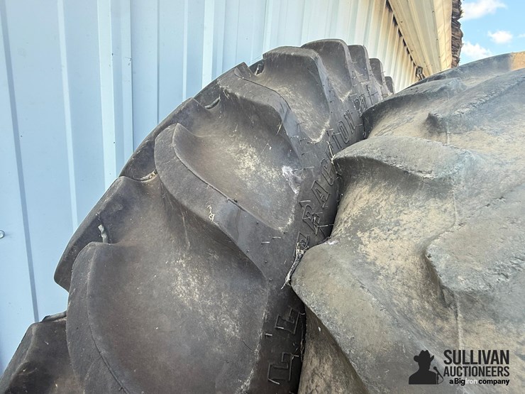 case-ih-magnum-245-image-18