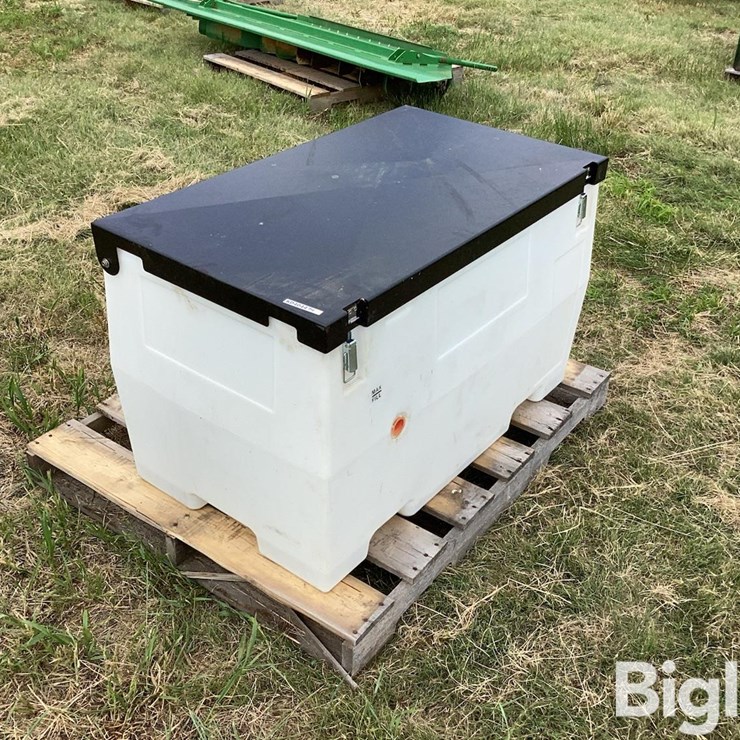 Farm Chem 65-Gal DEF Tank