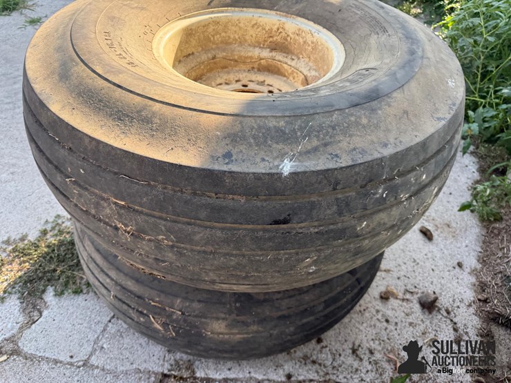 16.5l-16.1-tires-&-rims-image-5