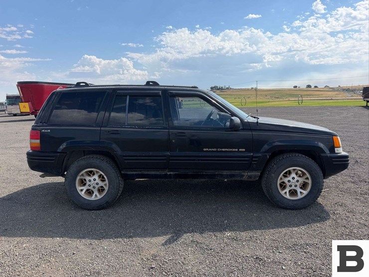 1997-jeep-grand-cherokee-image-8