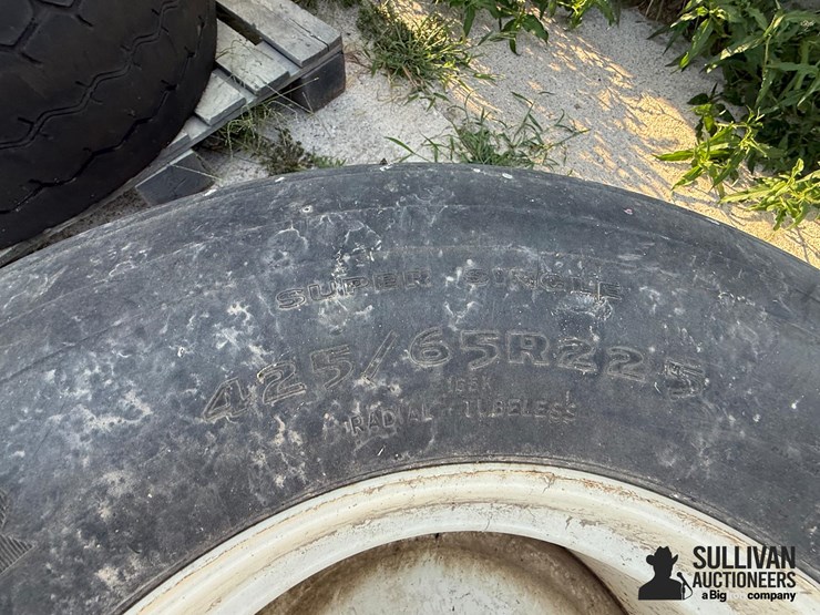 spare-brent-wagon-tire-&-rim-image-13