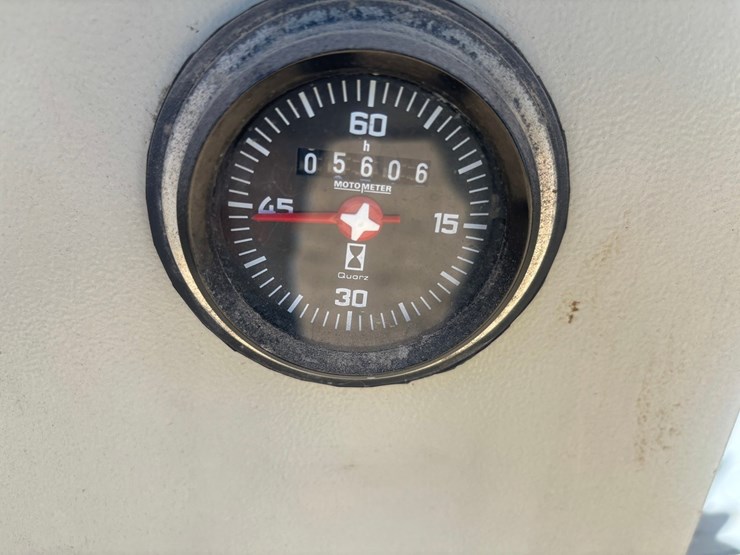 mack-rd688s-image-124