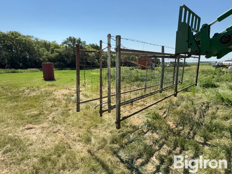 14/16-steel-livestock-gates-image-7