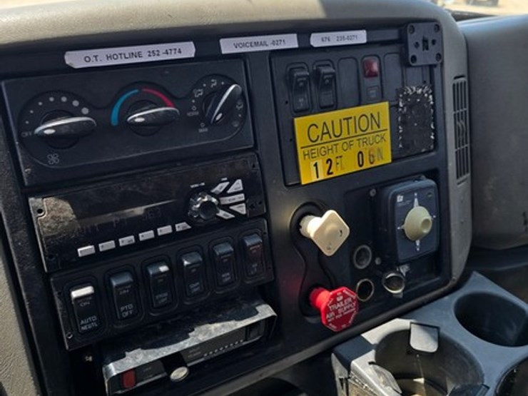 2010-international-durastar-4400-image-36