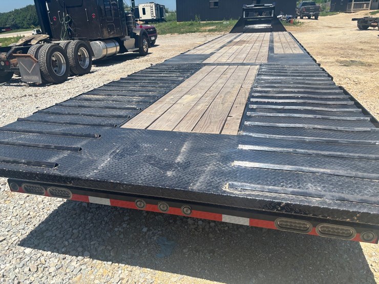 2026-gooseneck-load-trail-image-3