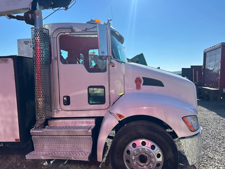2018-kenworth-t270-image-13
