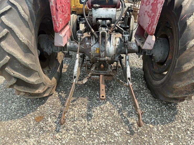massey-ferguson-165-image-5
