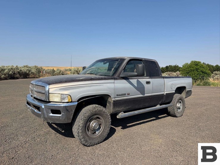 1997-dodge-ram-2500-image-2