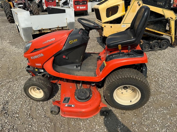 kubota-gr2120-image-1