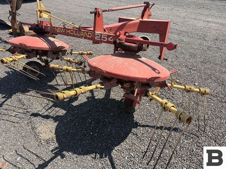 ford-254-rake-tedder-image-14