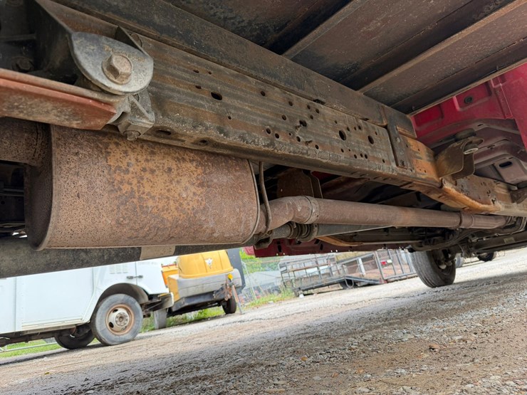 2001-utility-flatbed-image-55