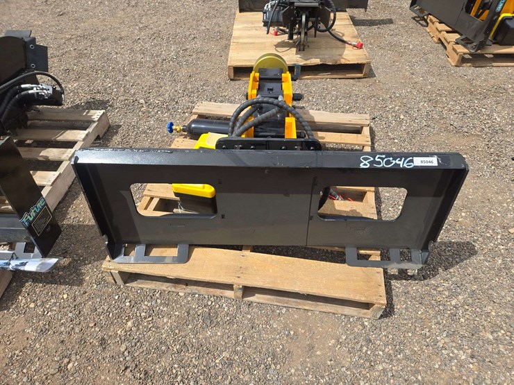 future-ft-d680-skid-steer-post-driver-image-2
