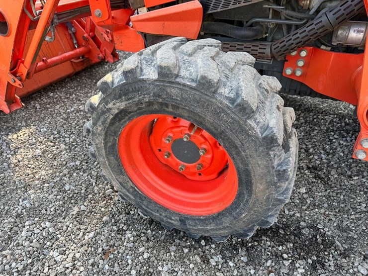 2013-kubota-l4760-image-20