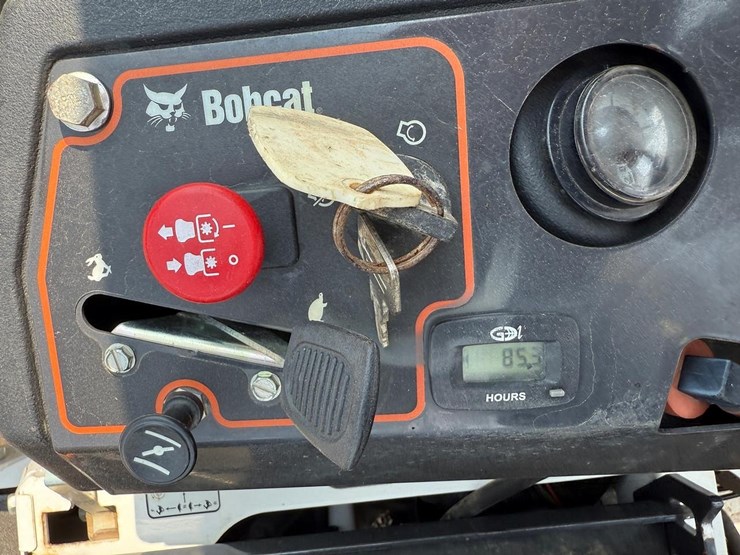 2021-bobcat-zt3500-image-16