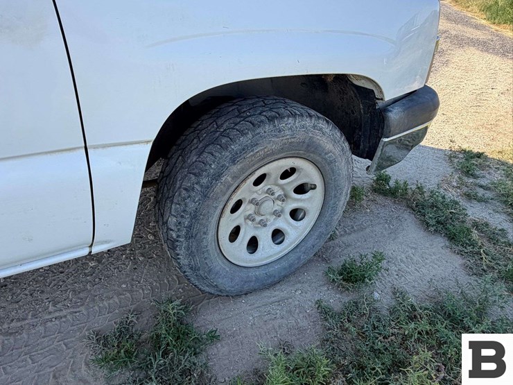 2005-chevrolet-silverado-1500-image-9