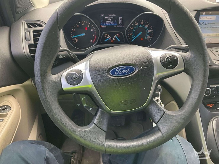 2016-ford-escape-image-16