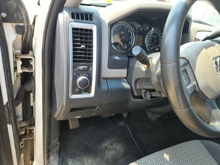 2009-dodge-1500-image-27