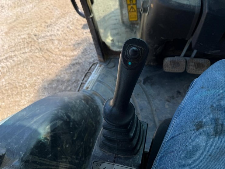 jcb-3cx14-image-32