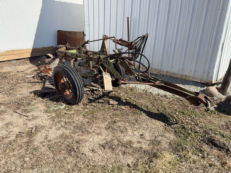 john-deere-no.-44-pull-type-two-bottom-plow-image-1