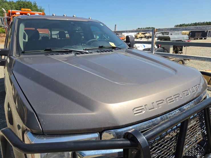 2020-ford-f250-image-11
