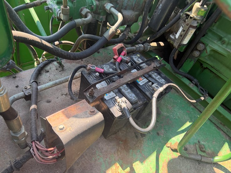 1990-john-deere-9600-image-97