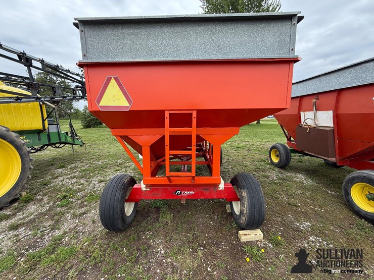 e-z-trail-275-bushel-gravity-wagon-image-6