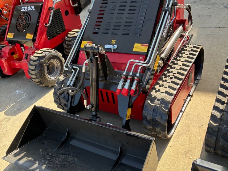 #20241-•-sl-380-mini-skid-steer-loader-image-1