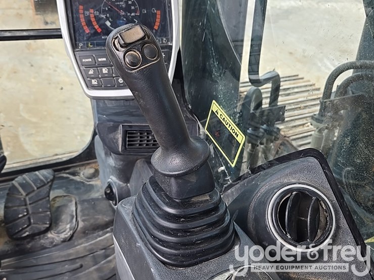 hyundai-hx260l-image-80