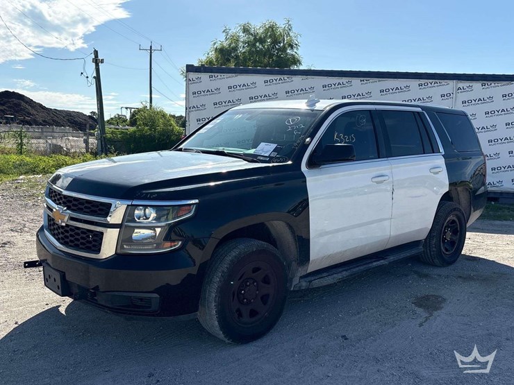 2018-chevrolet-tahoe-image-1