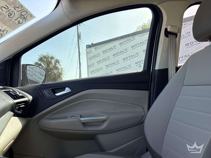 2013-ford-escape-image-15