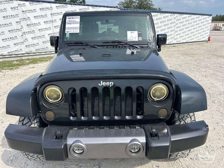 2008-jeep-wrangler-unlimited-sahara-image-25