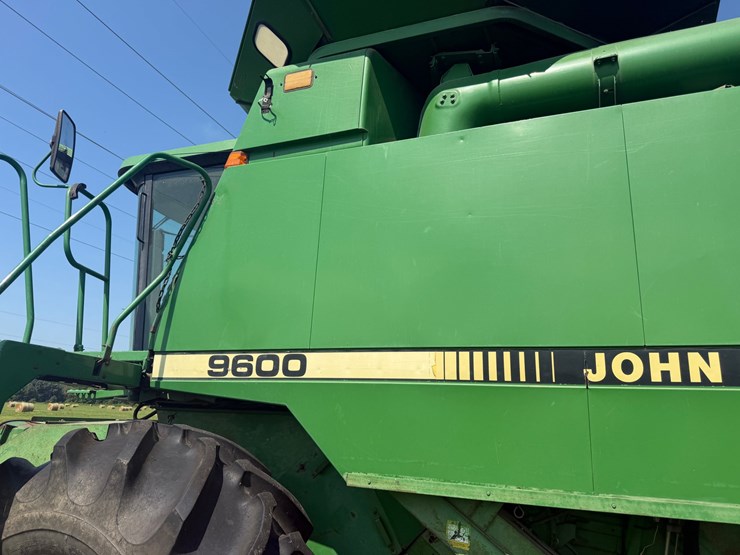 1990-john-deere-9600-image-28